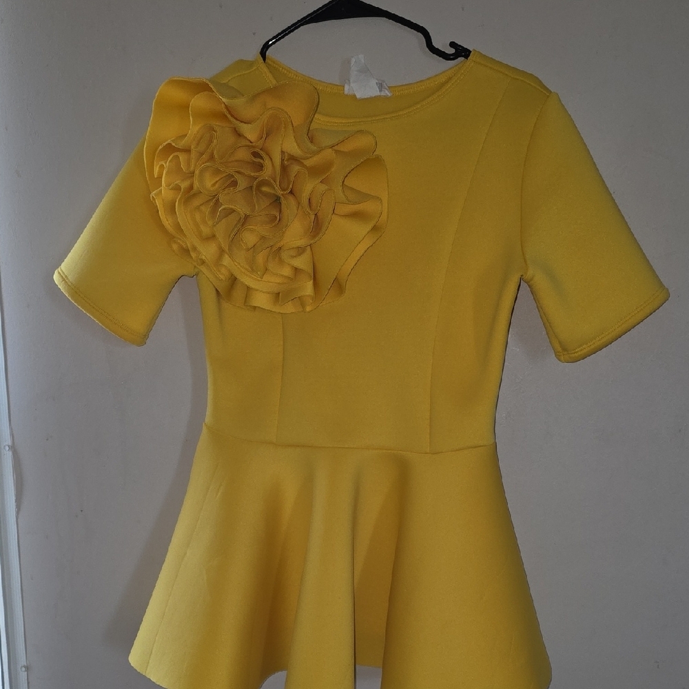 Oulm Yellow Garment